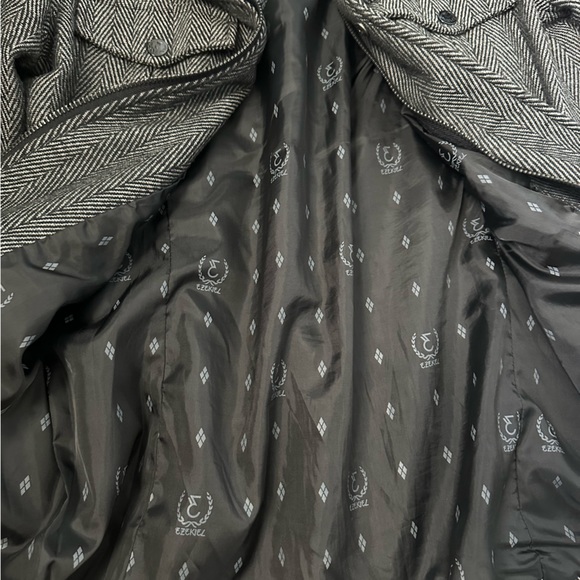 Men’s Ezekiel Coat - Picture 3 of 3